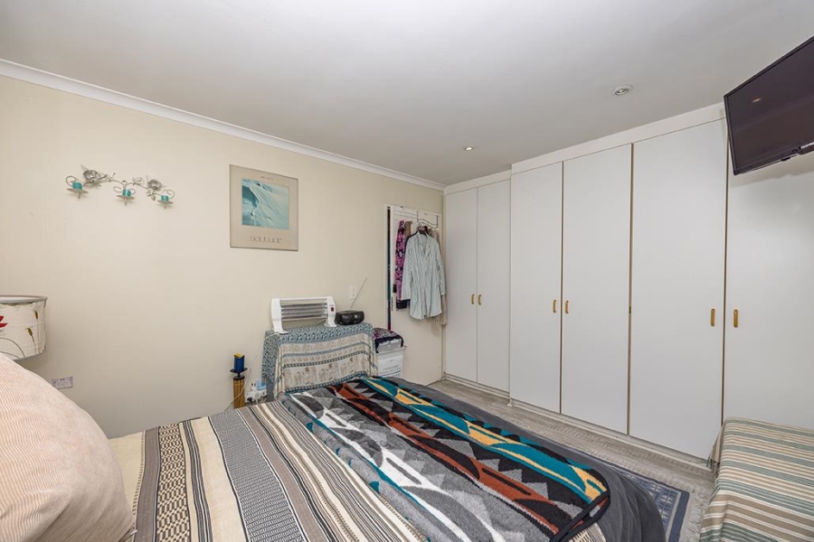 2 Bedroom Property for Sale in Bothasig Western Cape